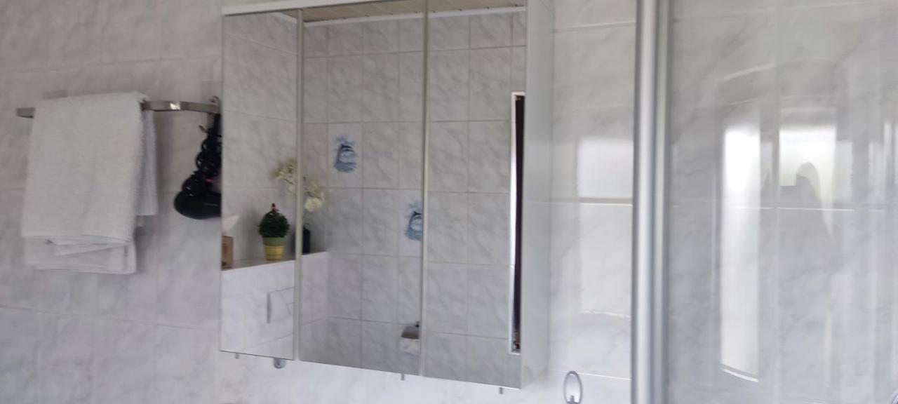 Schoene 3 Zi. Ferienwohnung Vor Den Toren Frankfurt Dreieich Εξωτερικό φωτογραφία