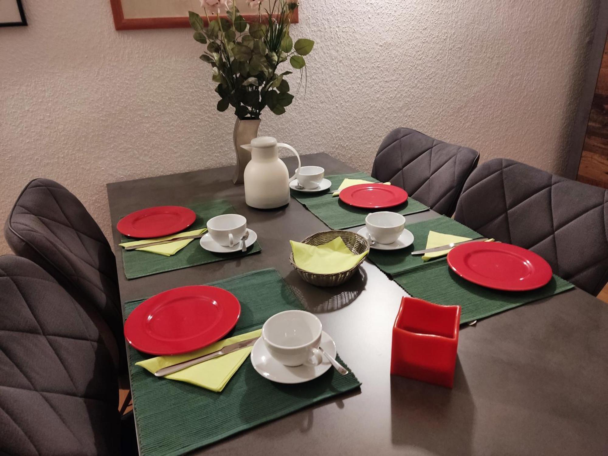 Schoene 3 Zi. Ferienwohnung Vor Den Toren Frankfurt Dreieich Εξωτερικό φωτογραφία